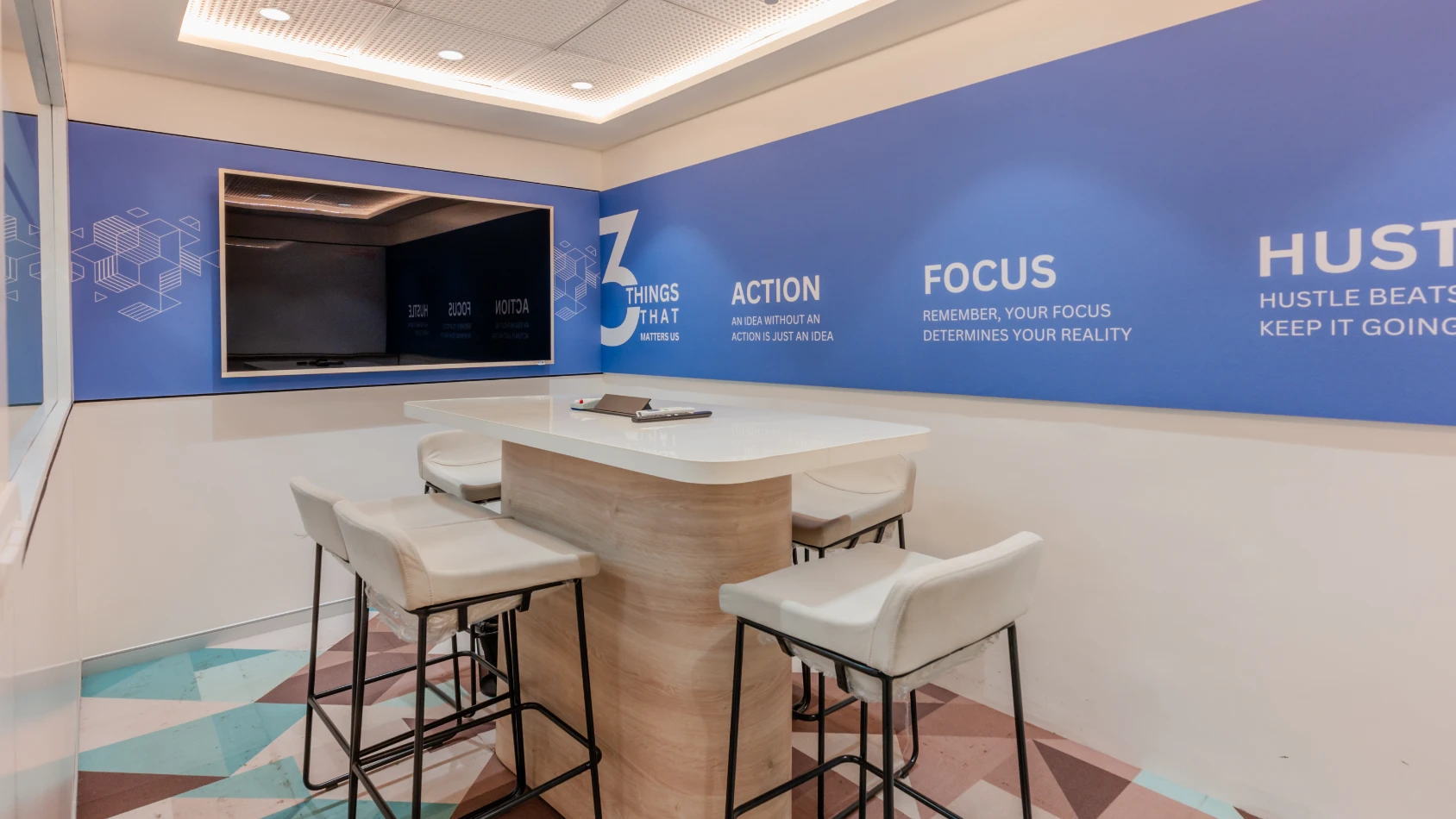 tcs-pune-office-interior-modern-workstation-photo
