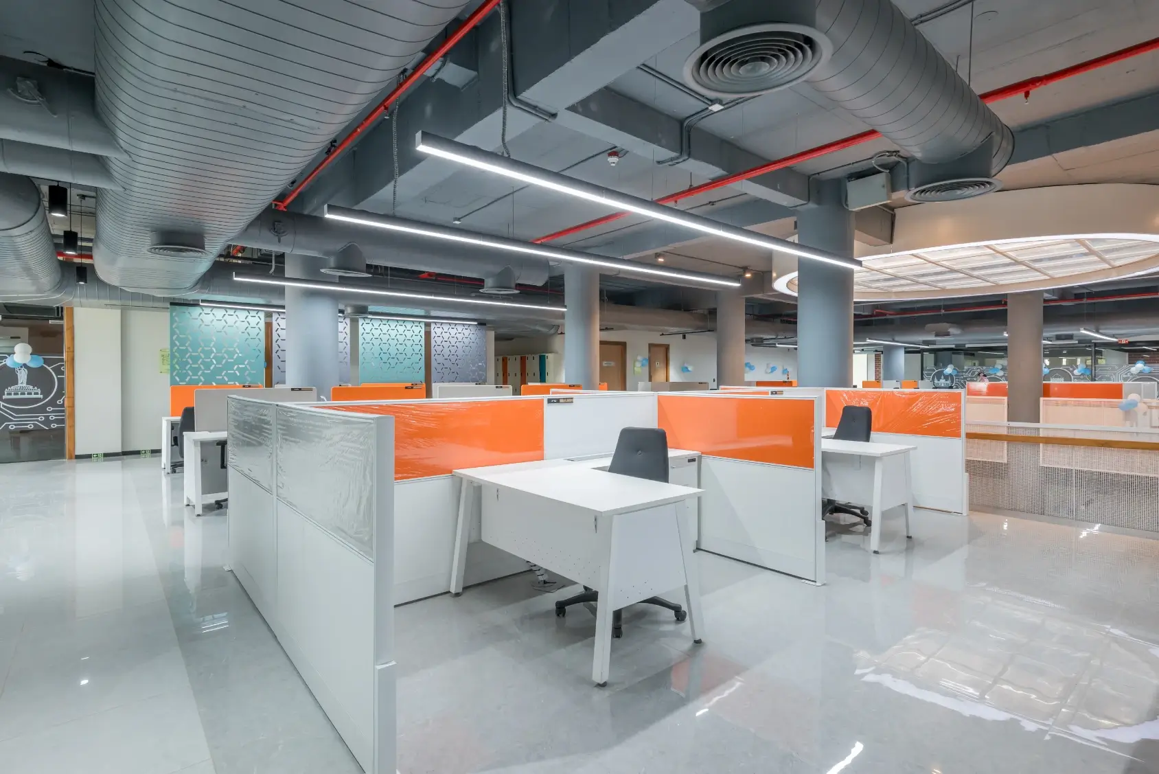 tcs-pune-office-interior-dynamic-workstation-photo