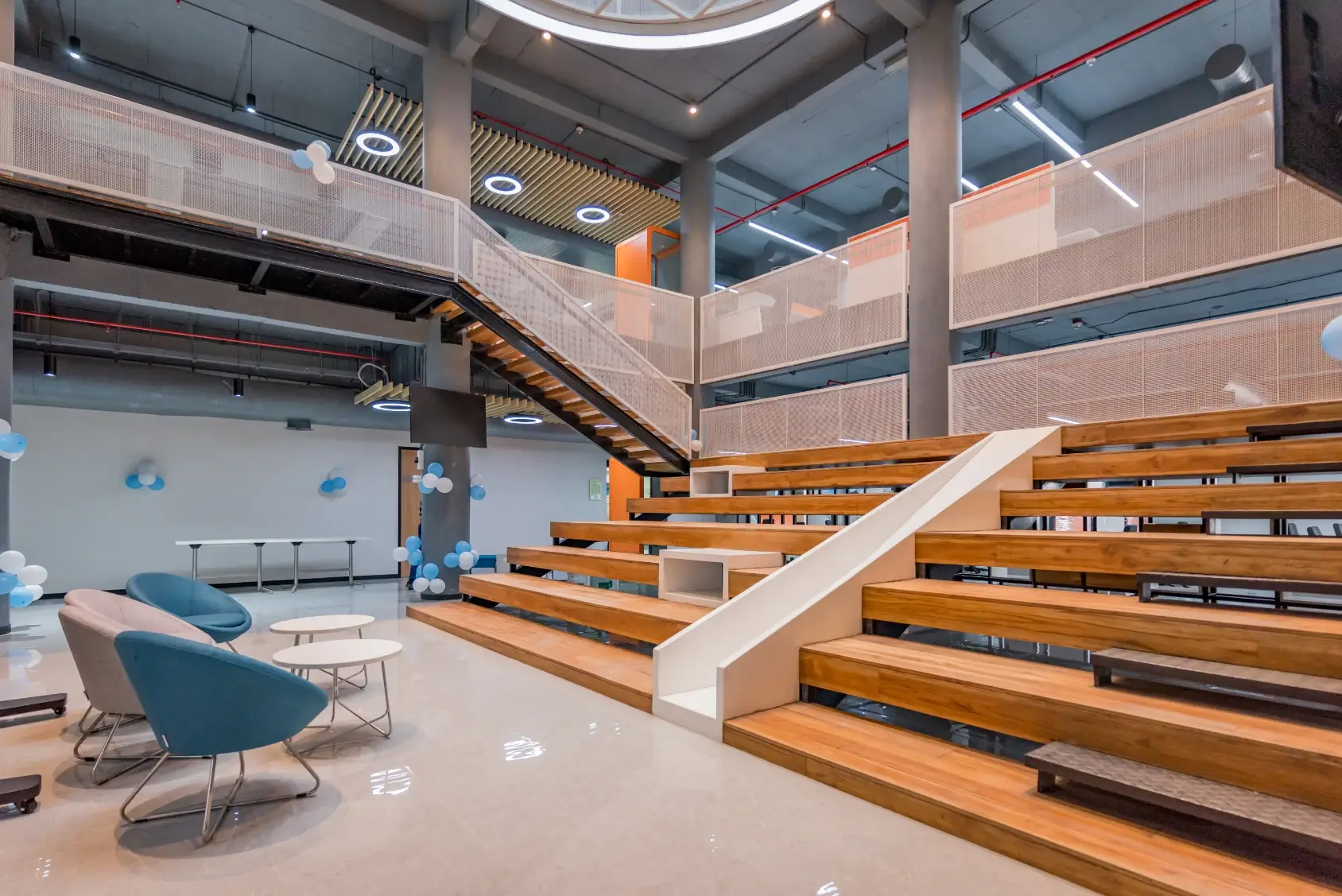 tcs-hyd-office-interior-cateen-area-photo