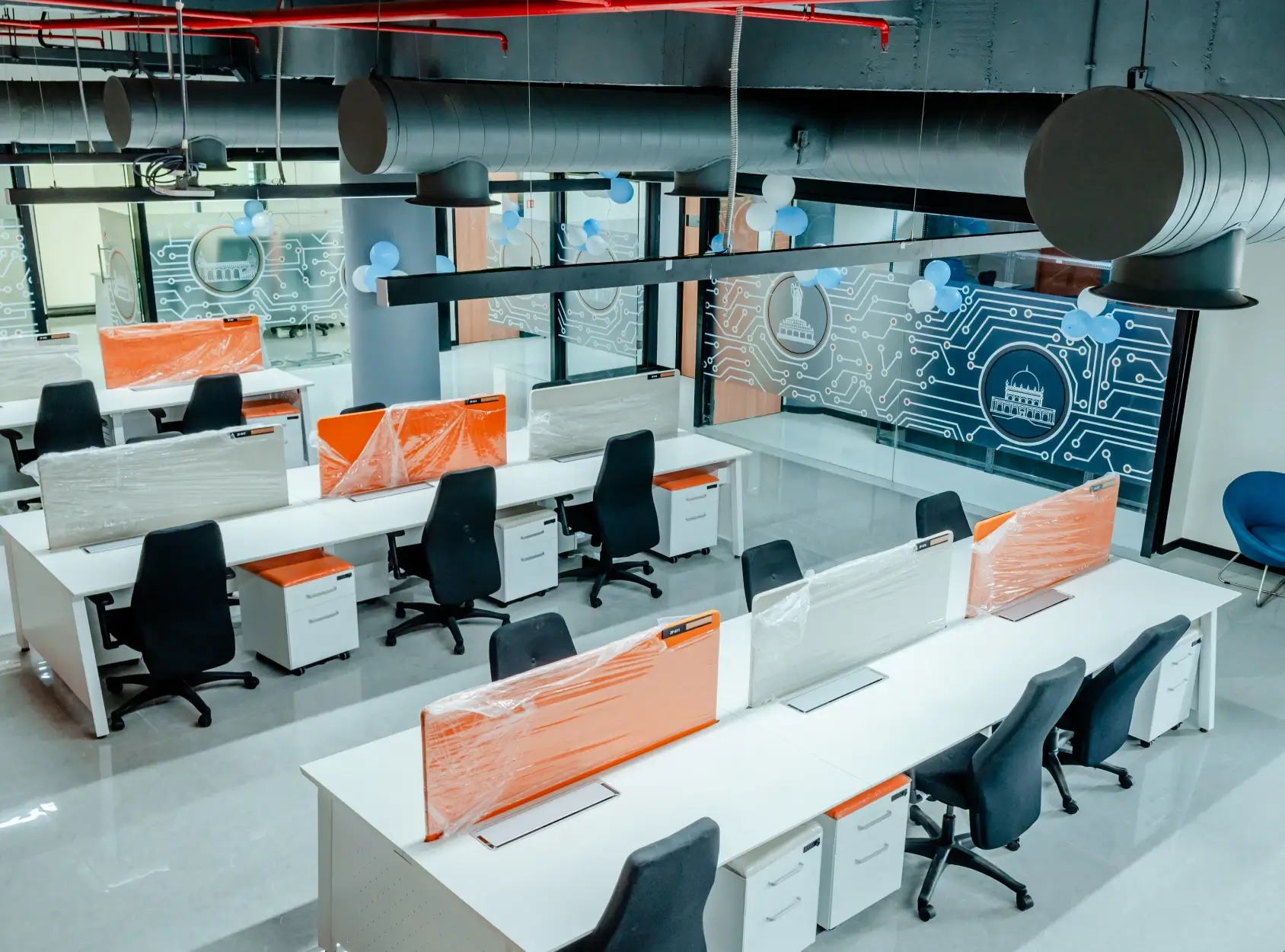 tcs-hyd-office-interior-workstation-photo